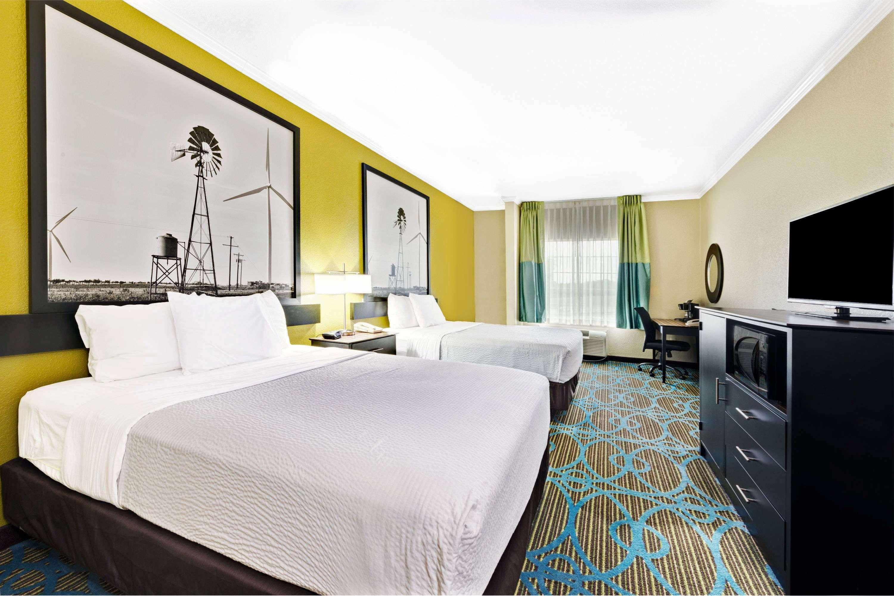 Hotel Super 8 By Wyndham San Antonio/Alamodome Area Extérieur photo