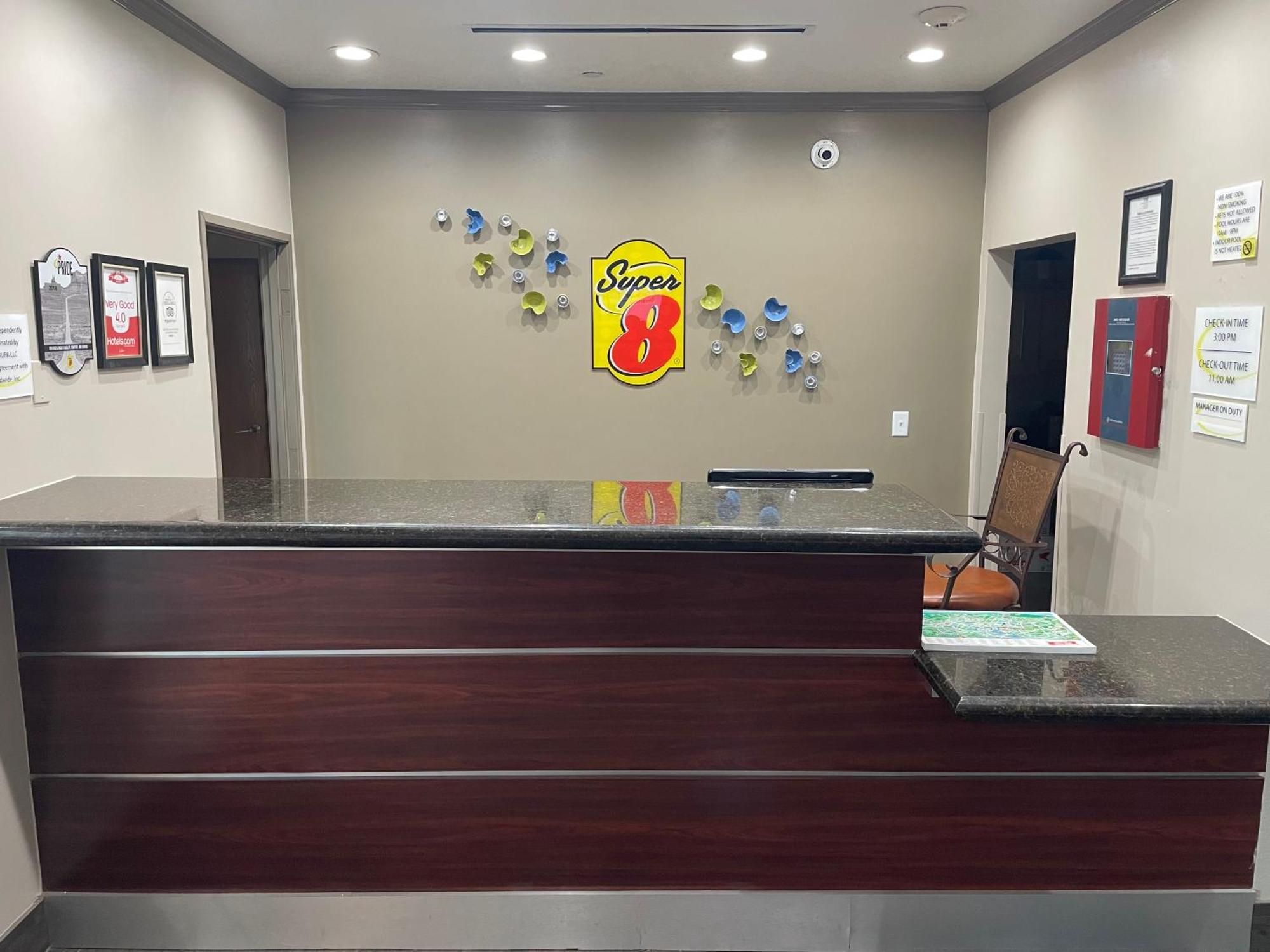 Hotel Super 8 By Wyndham San Antonio/Alamodome Area Extérieur photo