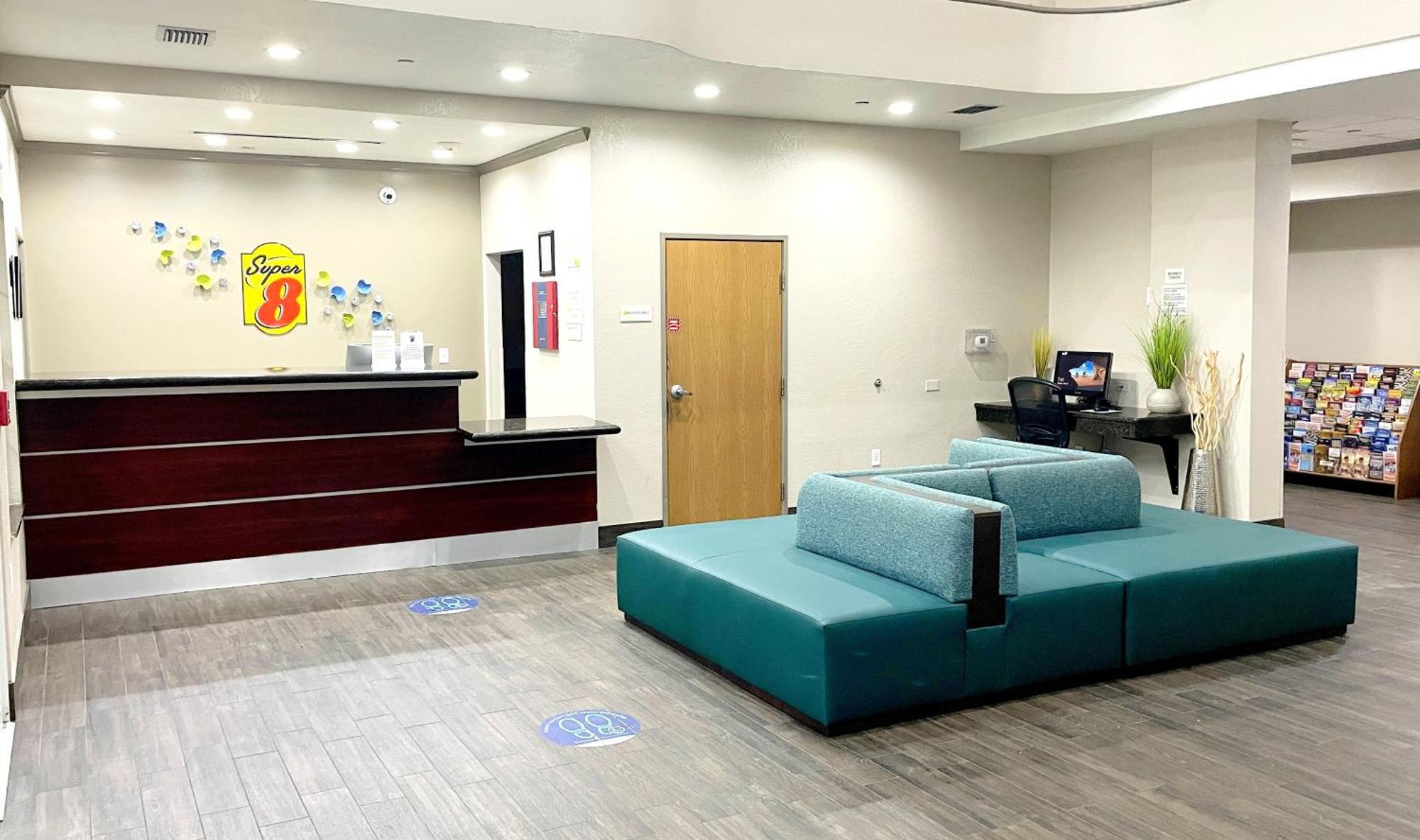 Hotel Super 8 By Wyndham San Antonio/Alamodome Area Extérieur photo